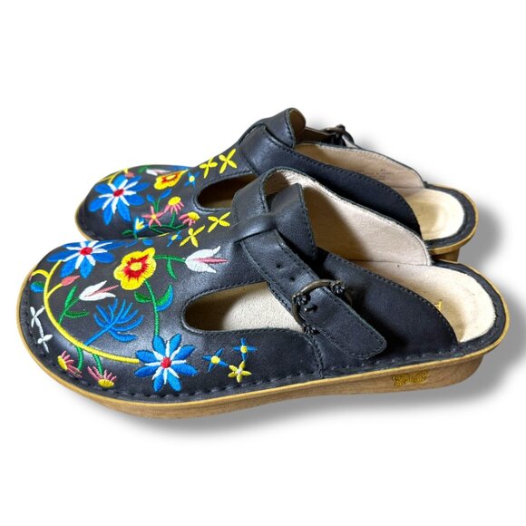 Alegria Classic Free Spirit Clog Embroidered Floral Black Size Size 10.5 -11 W - Picture 3 of 11